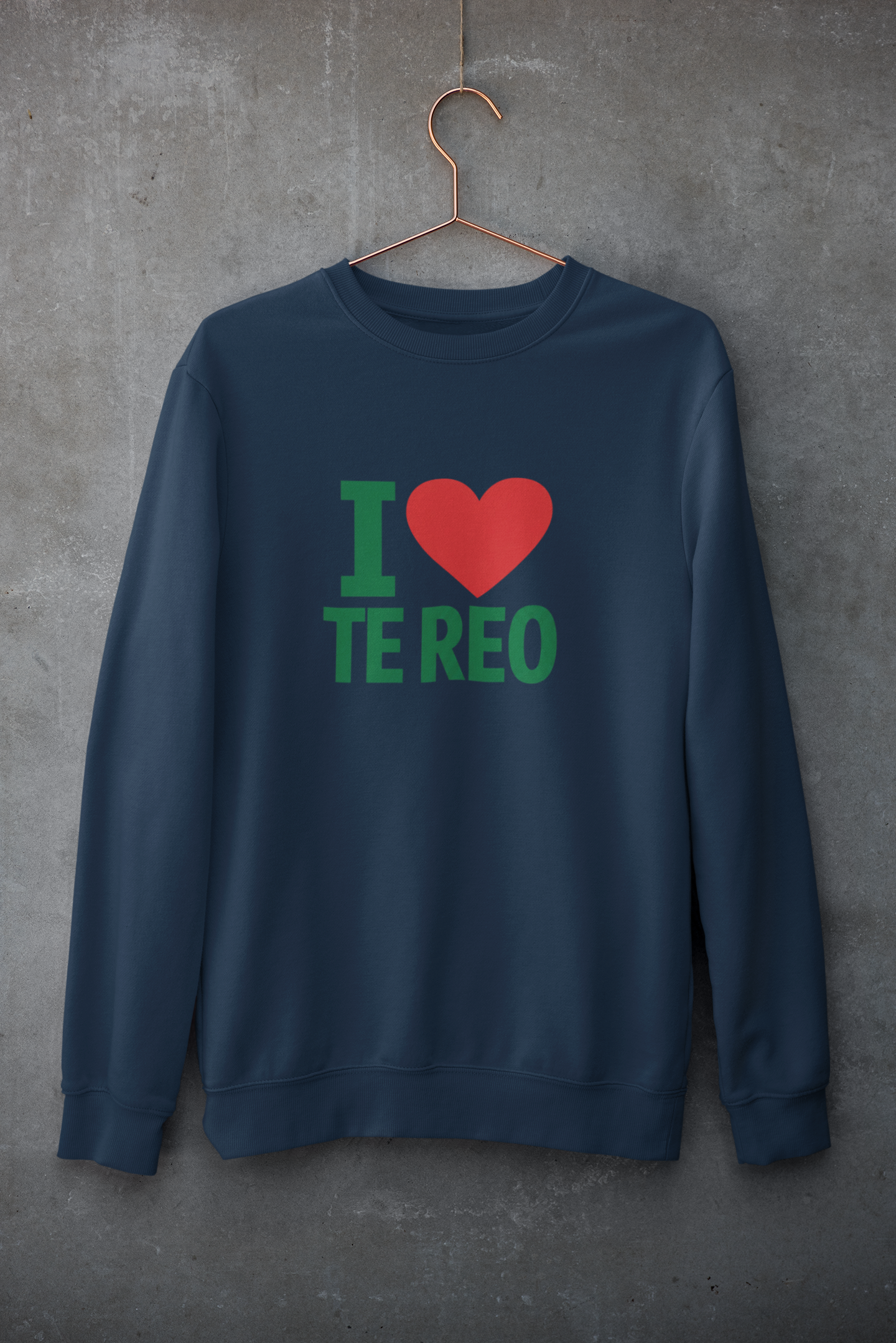 I ❤️ TE REO - ADULT CREWNECK