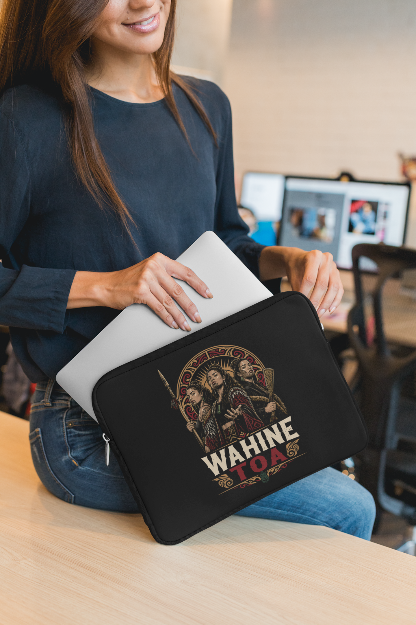 WAHINE TOA - LAPTOP SLEEVE