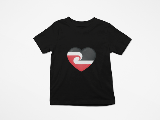 The Tino Rangatiratanga flag  heart - Kids Tee