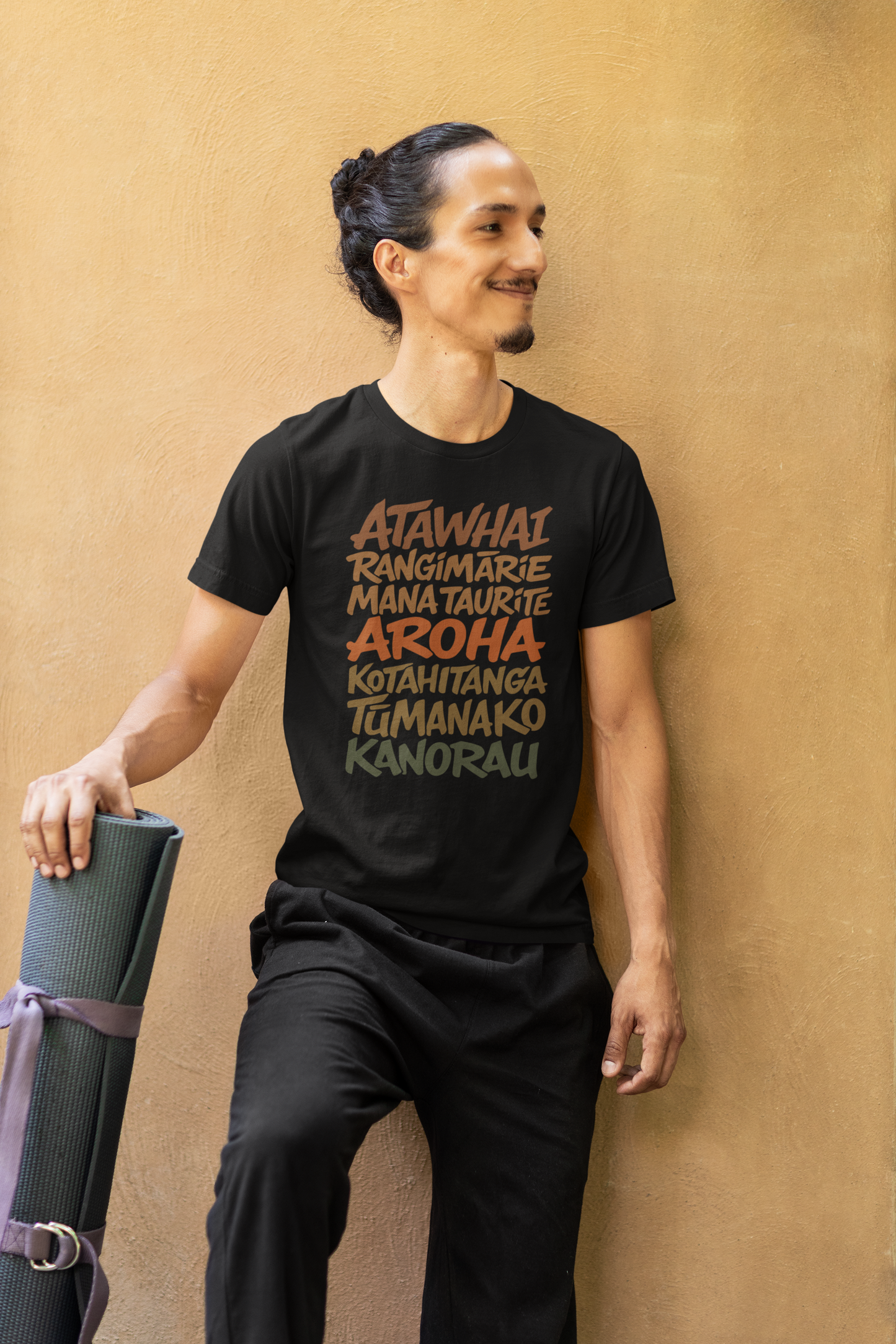 TE REO KINDESS - ADULT TEE