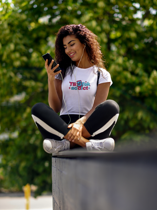 TIK TOK ADDICT - ADULT TEE