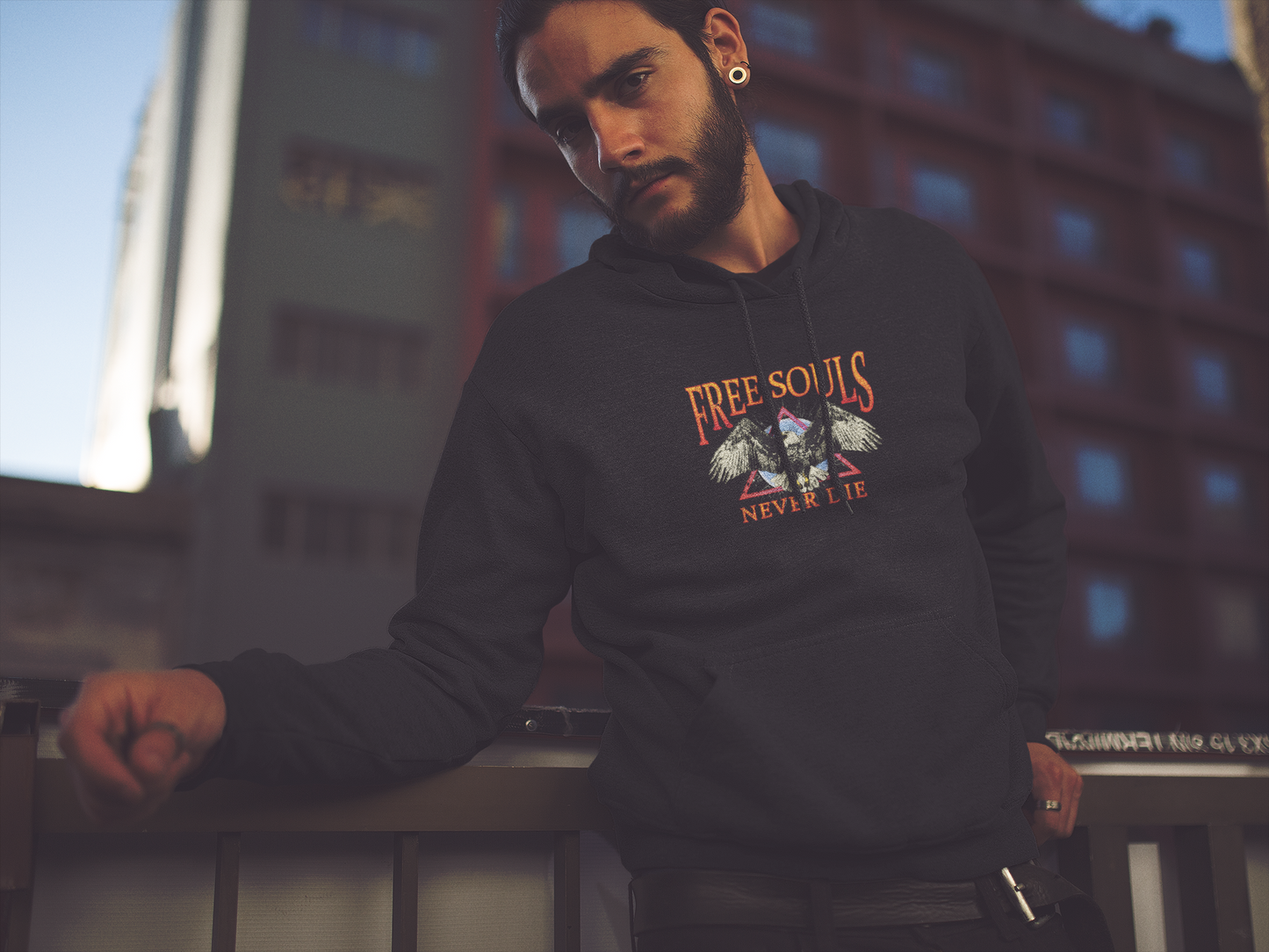 Free Souls Never Die - HOODIE